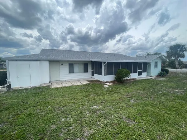 $1,800 | 701 Cypress Place, Sun City Center, FL 33573