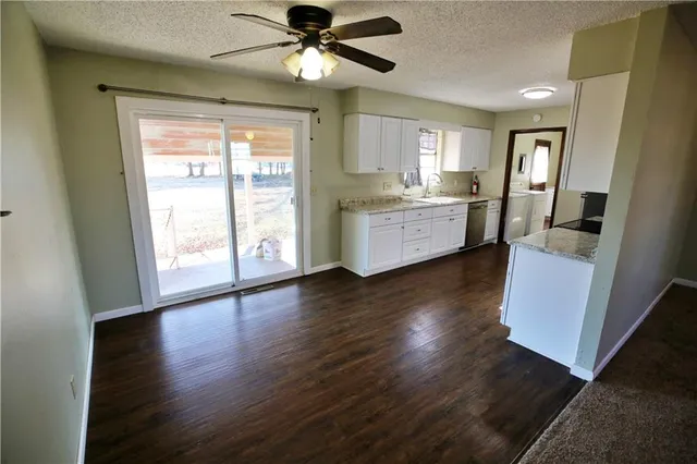 $128,350 | 309 West 25th Street, Baxter Springs, KS 66713