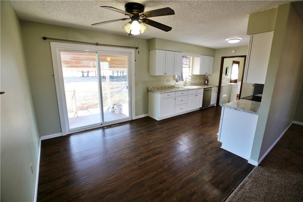 309 West 25th Street Baxter Springs, KS 66713 - Photo 11 of 34