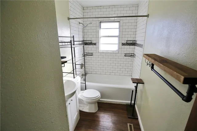 $128,350 | 309 West 25th Street, Baxter Springs, KS 66713