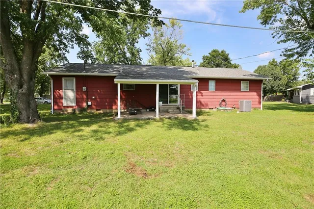 $128,350 | 309 West 25th Street, Baxter Springs, KS 66713
