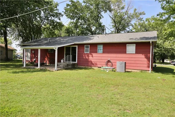$122,000 | 309 West 25th Street, Baxter Springs, KS 66713