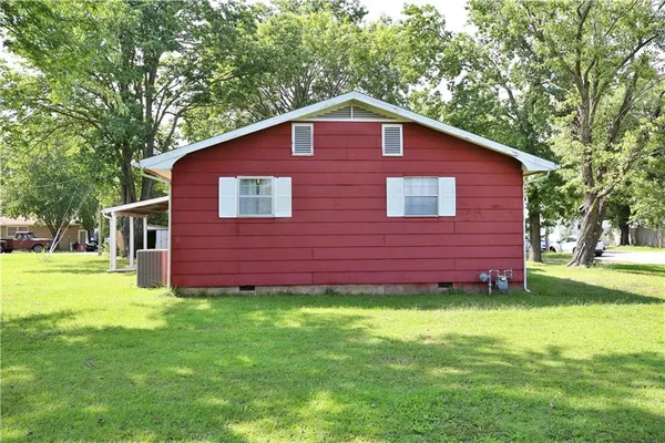 $122,000 | 309 West 25th Street, Baxter Springs, KS 66713