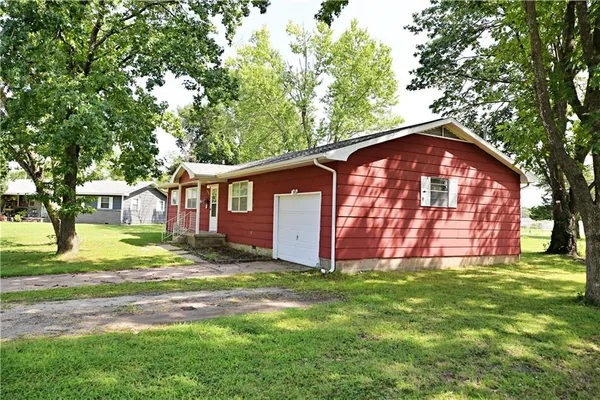 $122,000 | 309 West 25th Street, Baxter Springs, KS 66713