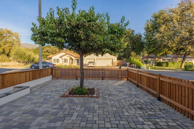 $799,000 | 303 Lark Ellen Avenue, Ojai, CA 93023