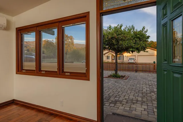 $799,000 | 303 Lark Ellen Avenue, Ojai, CA 93023