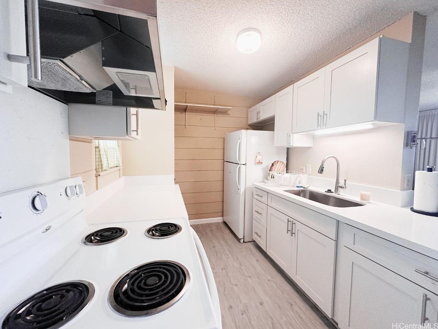 633 Nalanui Street, Unit 215 Honolulu, HI 96817 - Photo 7 of 9