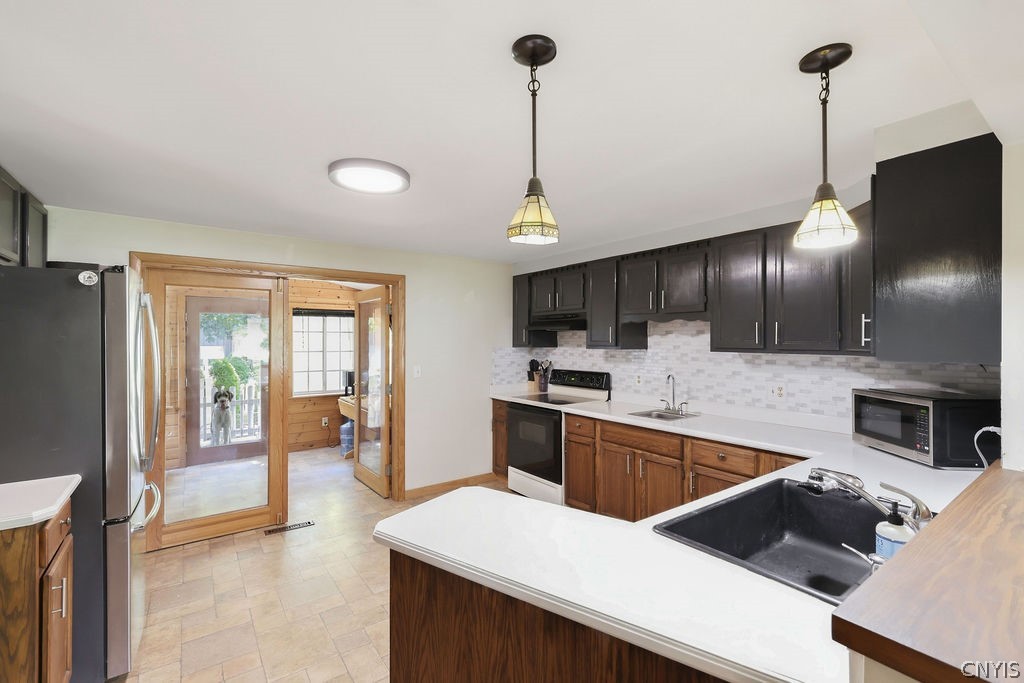 8243 60 Road Lysander, NY 13027 - Photo 4 of 39 Gallery Image 4