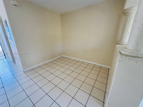a view of a utility room