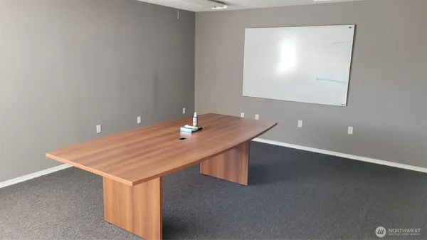 $2,000 | 847 Blake Street, Enumclaw, WA 98022