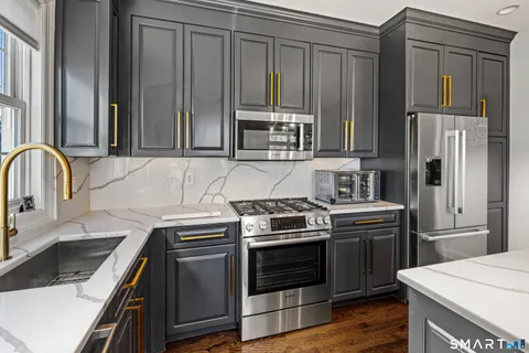 $1,599,000 | 71 Aberdeen Way, Unit 71, Fairfield, CT 06890
