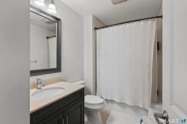 $1,599,000 | 71 Aberdeen Way, Unit 71, Fairfield, CT 06890