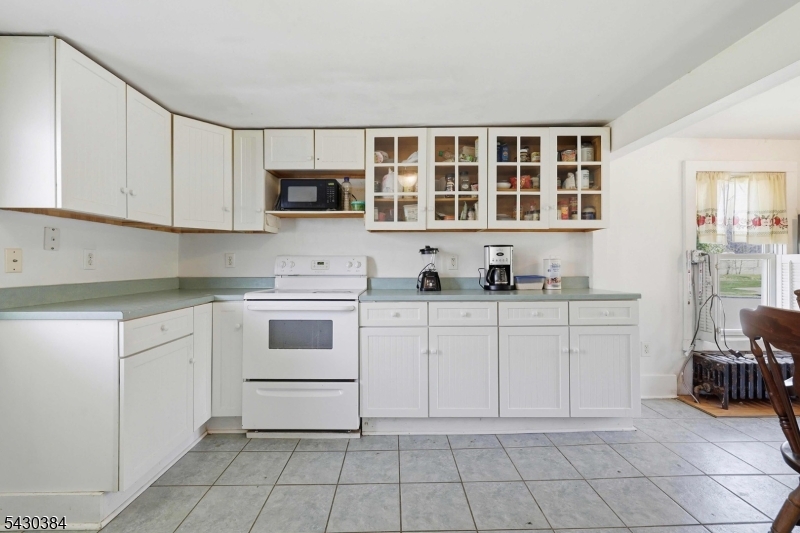 138 Bartley Road Long Valley, NJ 07853 - Photo 3 of 31 Gallery Image 3