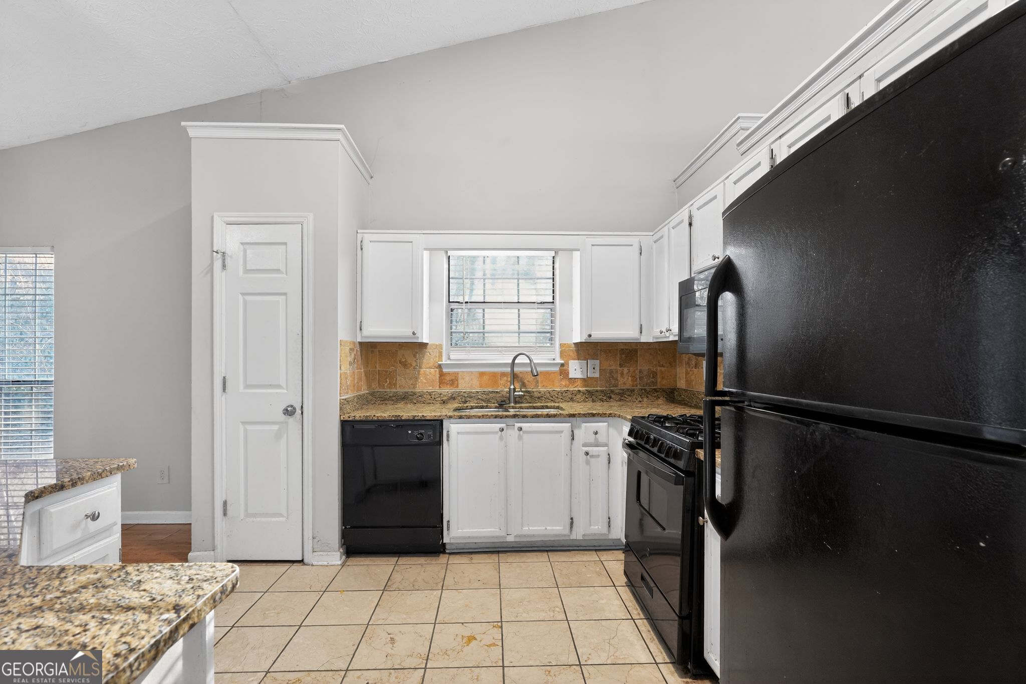 716 Shore Lane Lithonia, GA 30058 - Photo 17 of 35