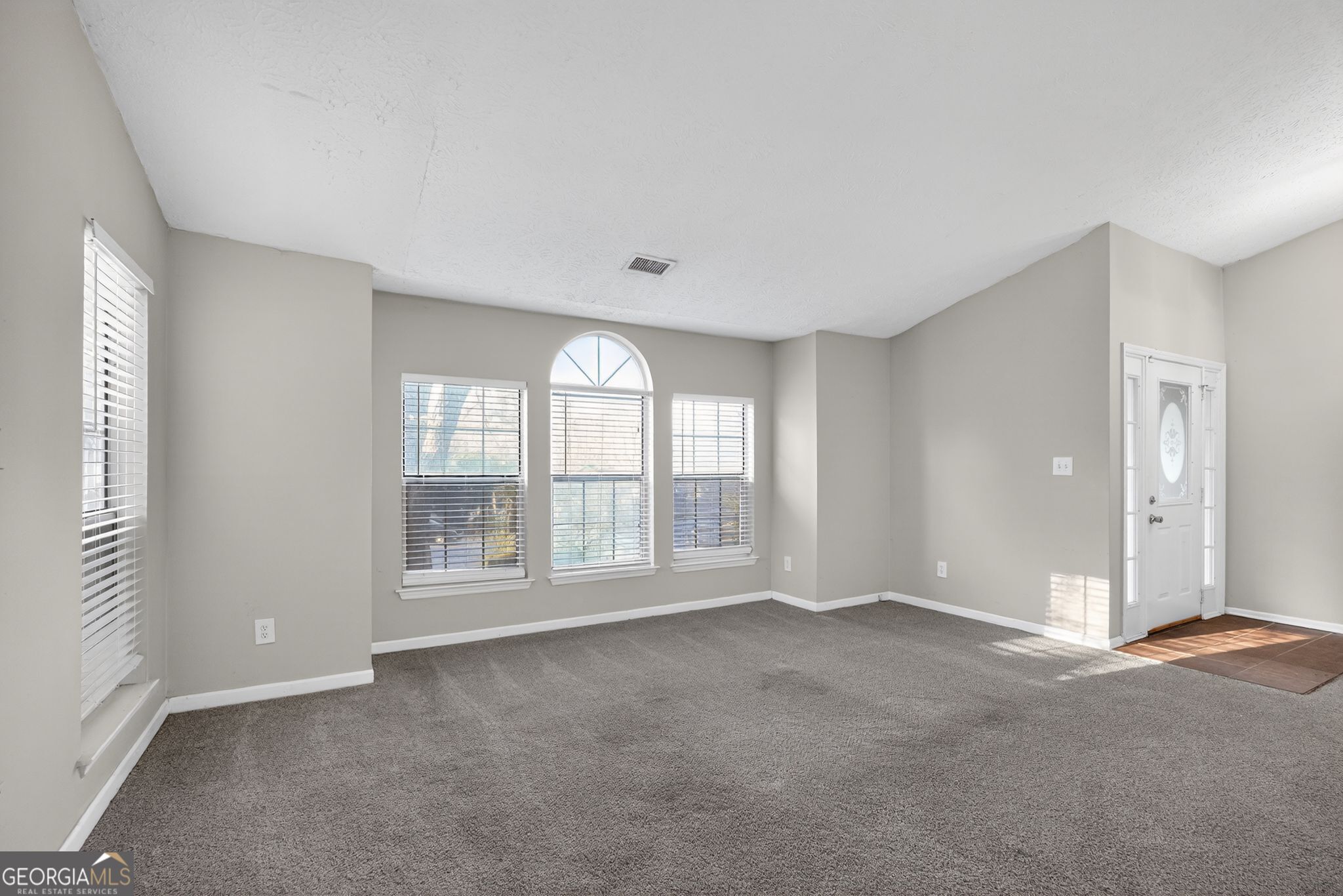 716 Shore Lane Lithonia, GA 30058 - Photo 9 of 35
