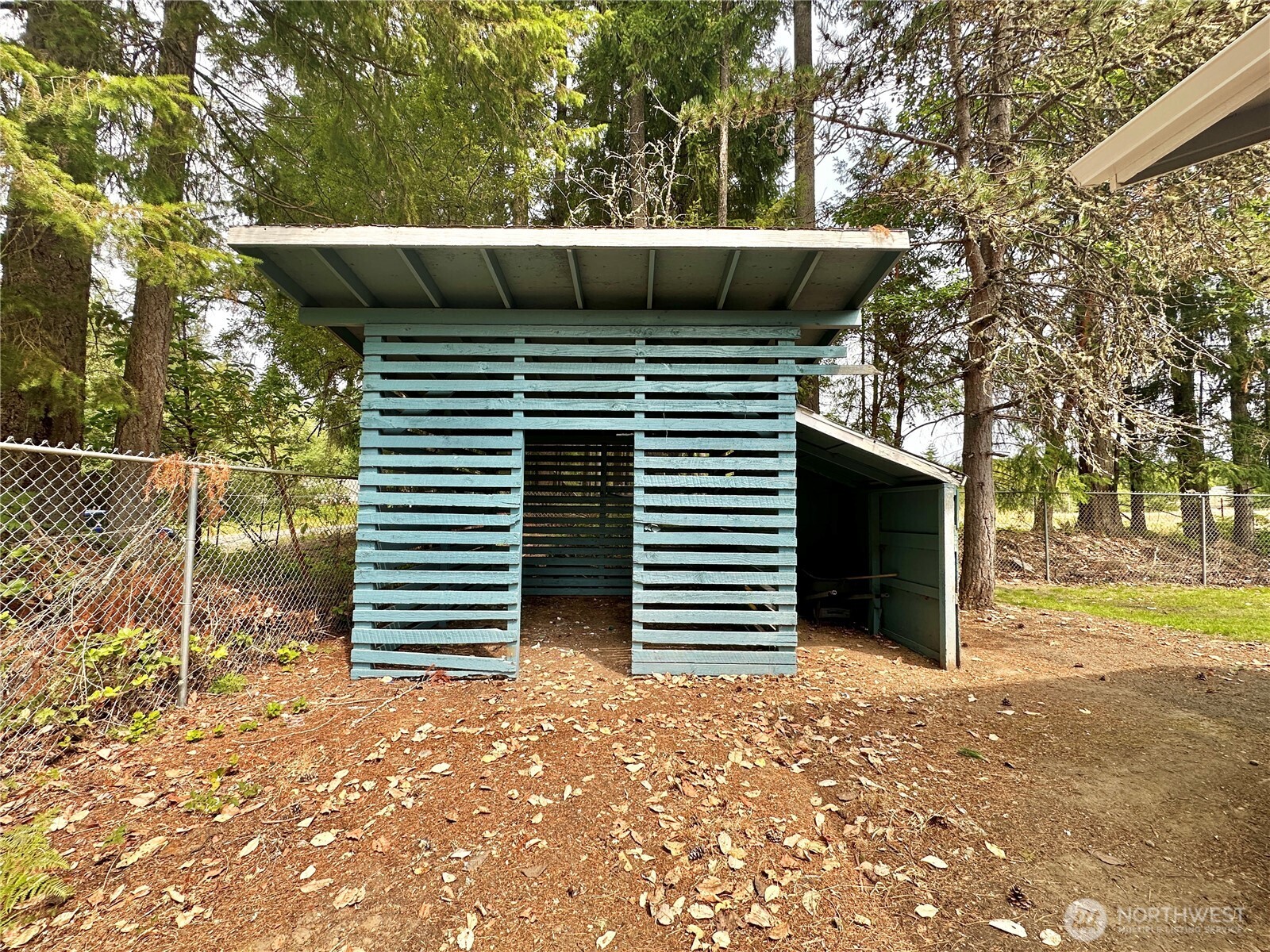 7044 Johnson Point Road Northeast Olympia, WA 98516 - Photo 35 of 36 a view of outdoor space and yard
