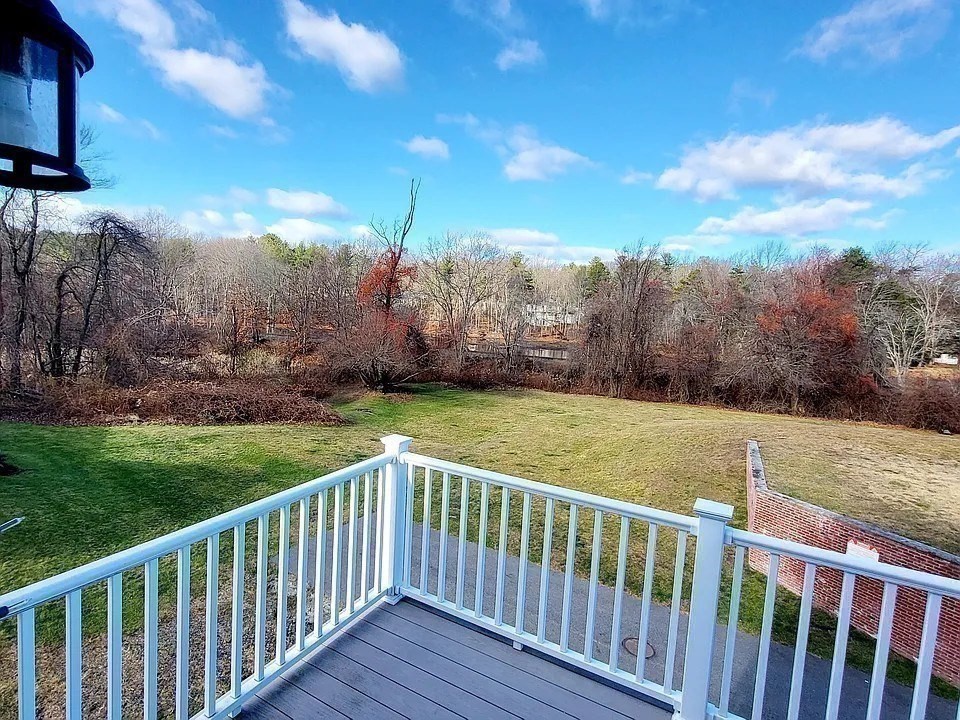 9 Commodore Way Westford, MA 01886 - Photo 12 of 16