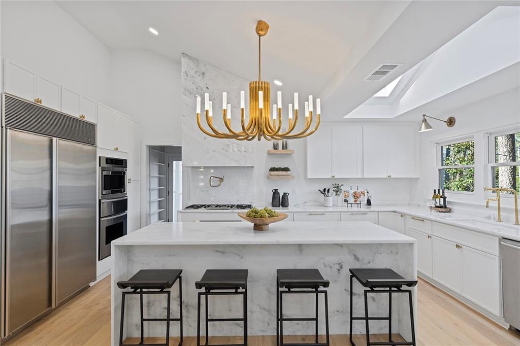 1275 The By Way Northeast Atlanta, GA 30306 - Photo 7 of 48