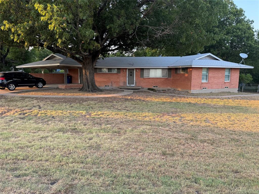 1406 Country Club Road Ennis, TX 75119 - Photo 1 of 26