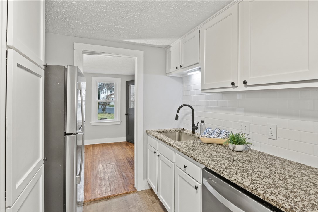 44 Winchester Road Irondequoit, NY 14617 - Photo 14 of 20