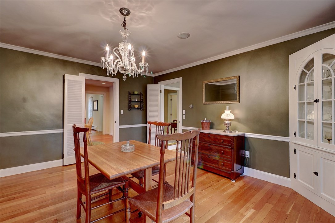 4 Hillside Road Lincoln, RI 02865 - Photo 11 of 30 Dining Room