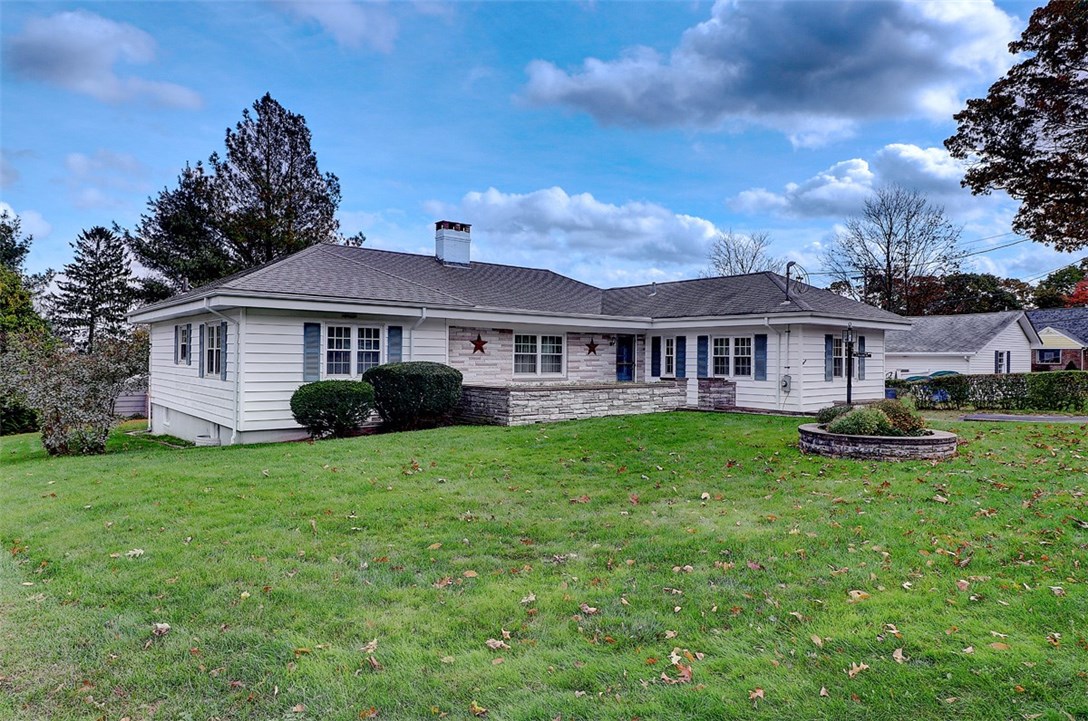 4 Hillside Road Lincoln, RI 02865 - Photo 25 of 30 Gallery Image 25