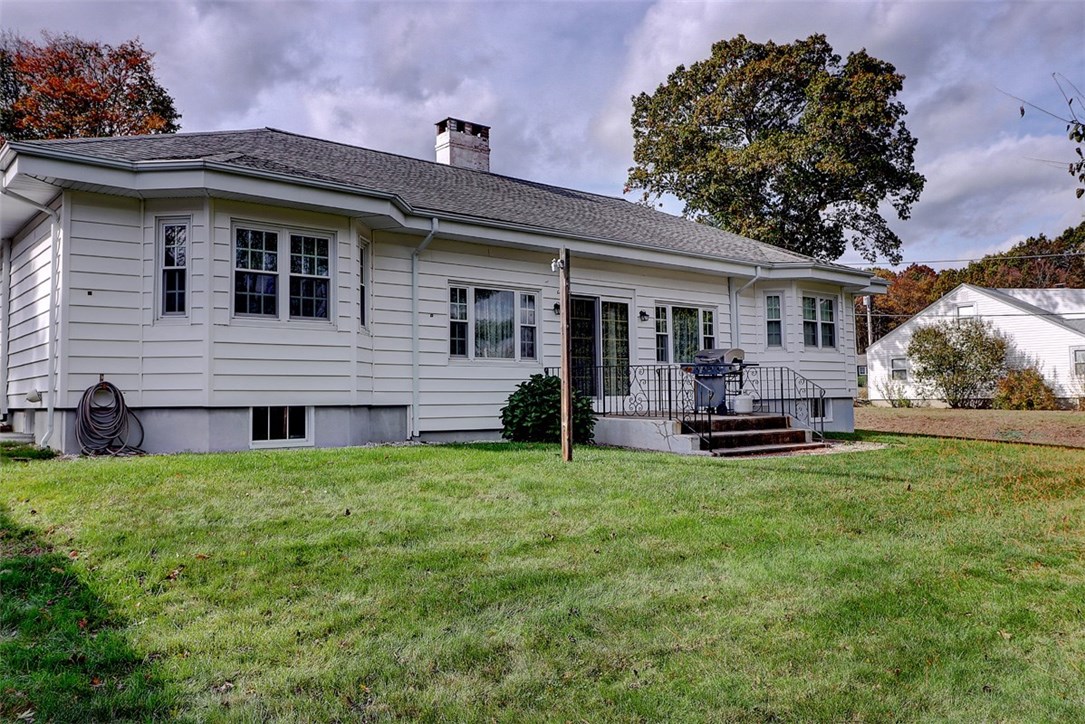 4 Hillside Road Lincoln, RI 02865 - Photo 28 of 30 Gallery Image 28