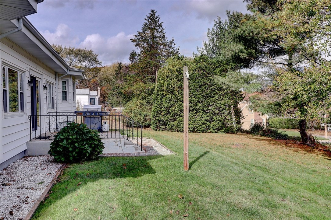 4 Hillside Road Lincoln, RI 02865 - Photo 30 of 30 Gallery Image 30