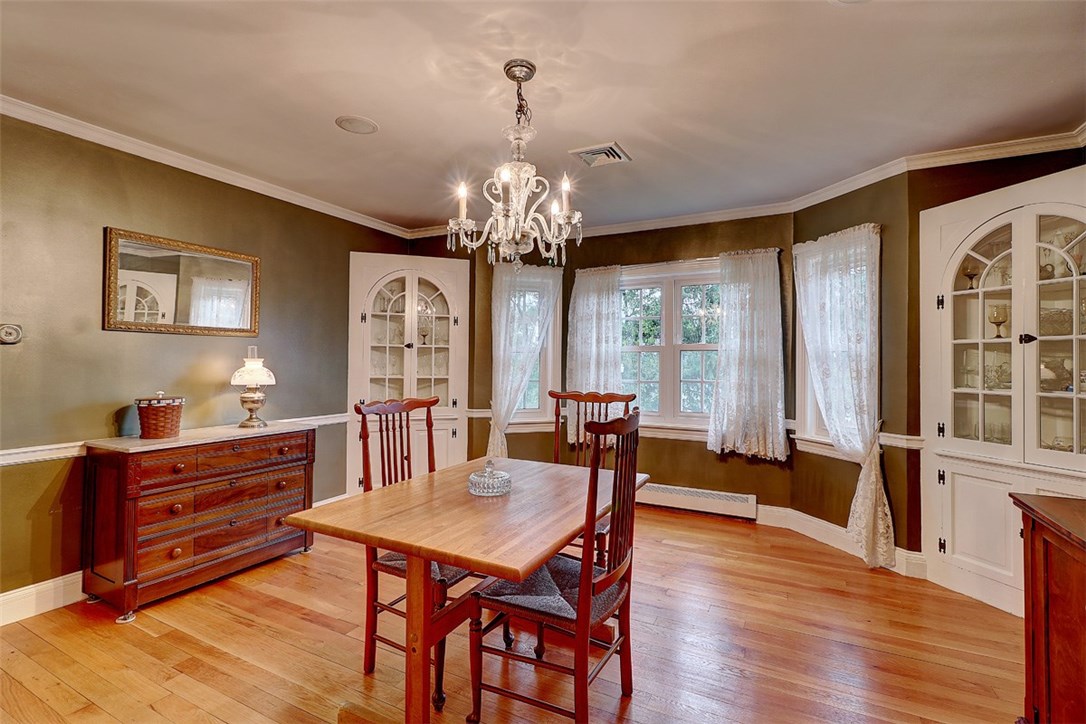 4 Hillside Road Lincoln, RI 02865 - Photo 10 of 30 Dining Room