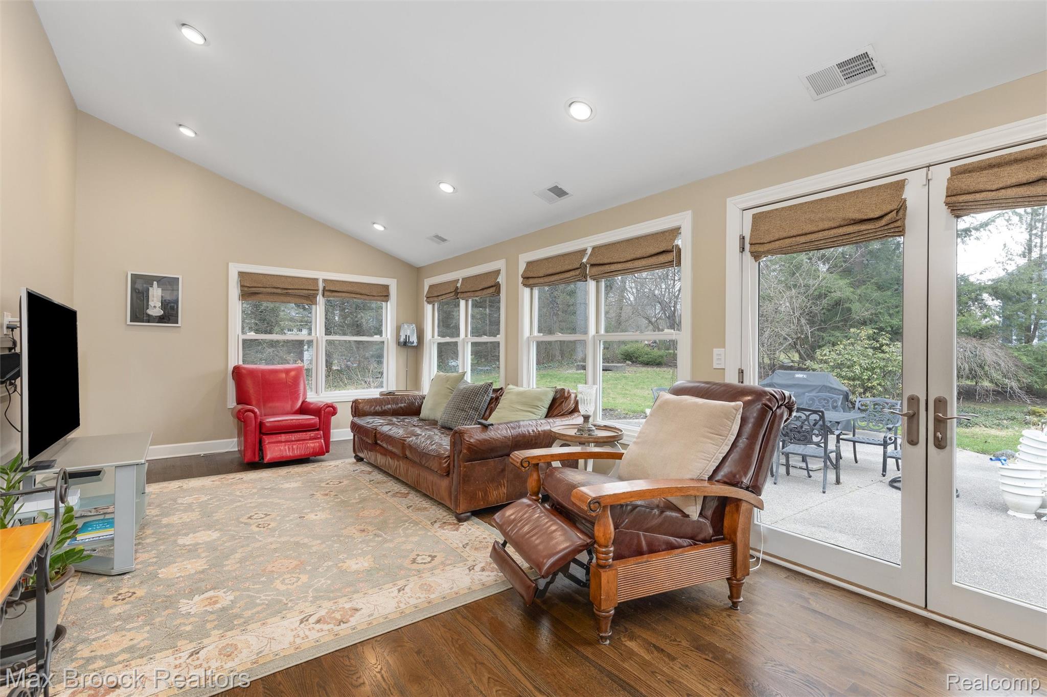 3797 South Darlington Road Bloomfield Hills, MI 48301 - Photo 24 of 63 Family room