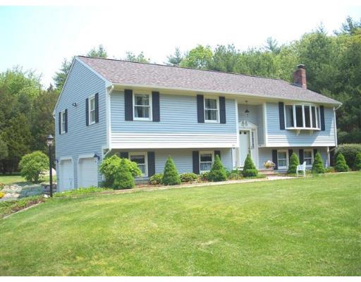 121 Fearing Hill Road Wareham, MA 02576 - Photo 1 of 18 Gallery Image 1