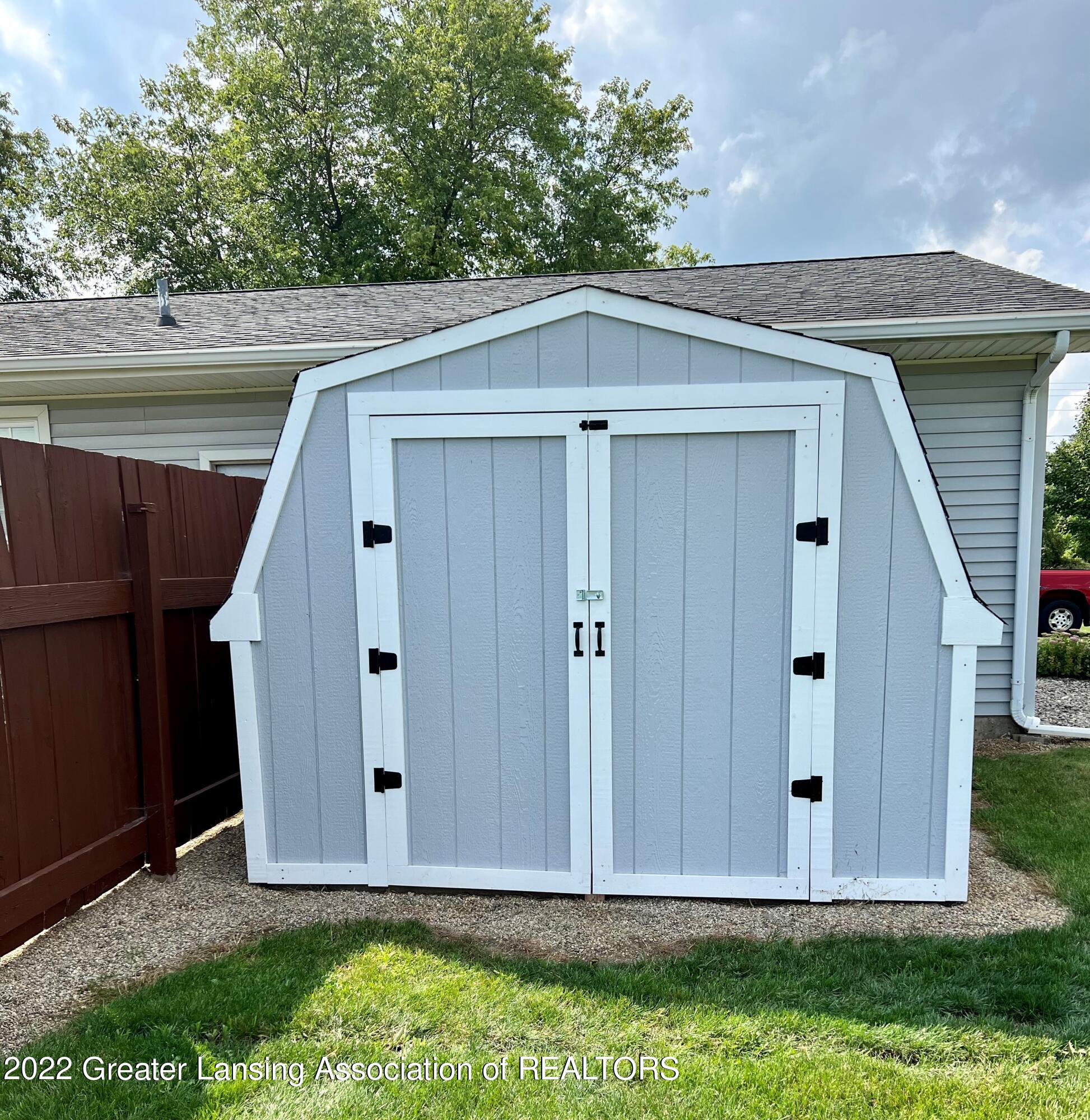 6646 North Welling Road St. Johns, MI 48879 - Photo 68 of 68 Storage shed