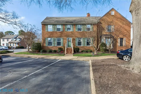 $230,000 | 19 Capps Quarters, Unit 1, Hampton, VA 23669