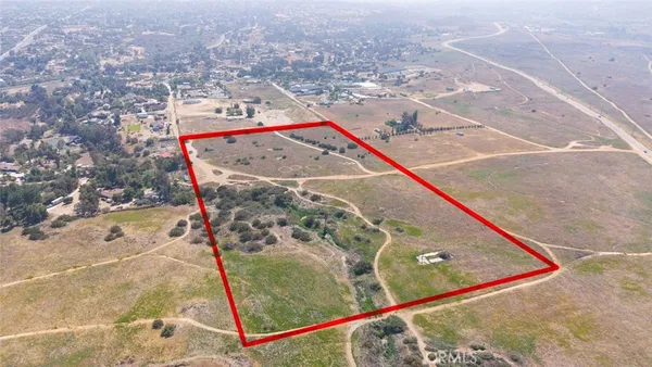 $1,590,000 | 0 West Rawhide Lane, Riverside, CA 92504