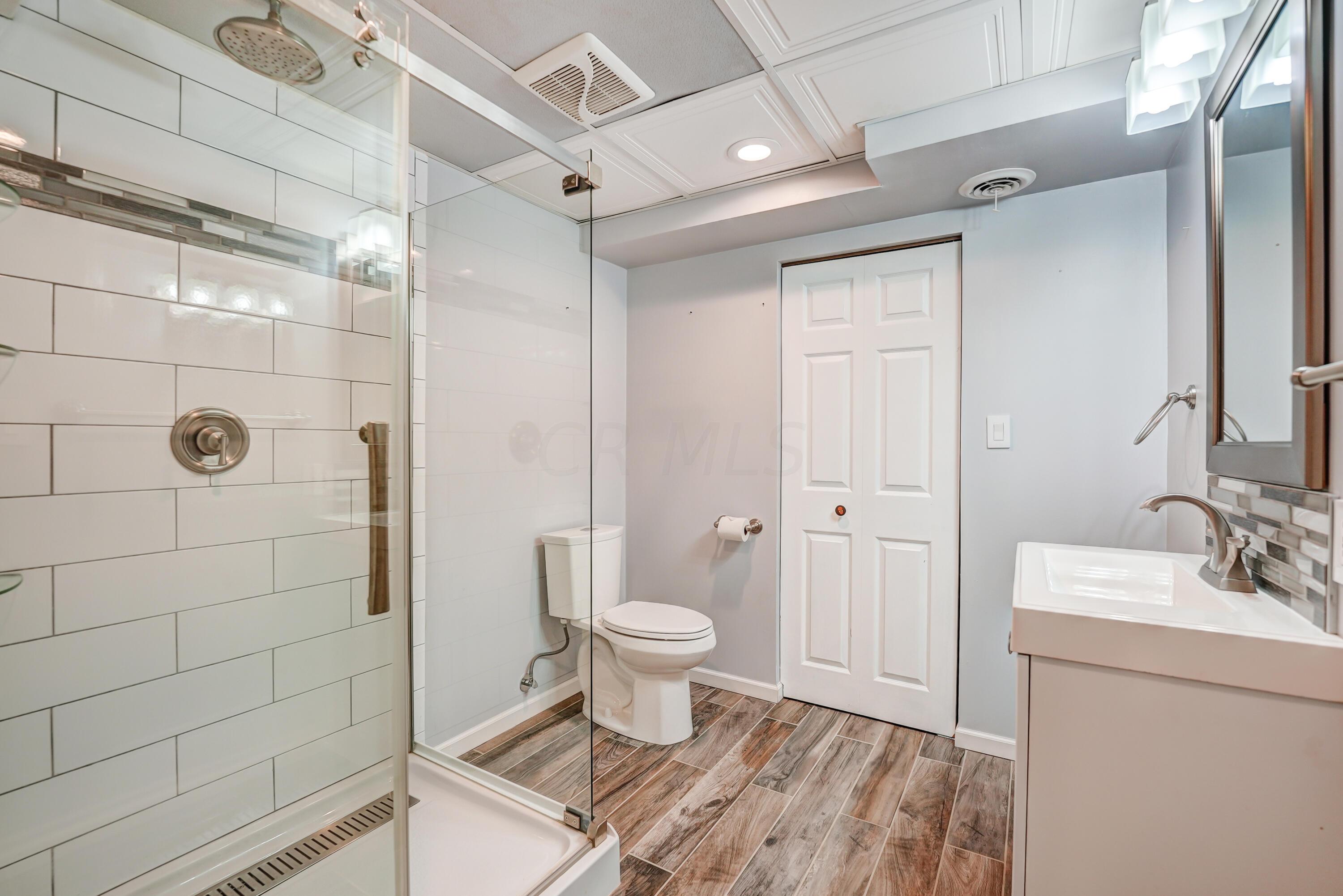 5992 Myrick Road Dublin, OH 43016 - Photo 45 of 54 Basement Full Bathroom