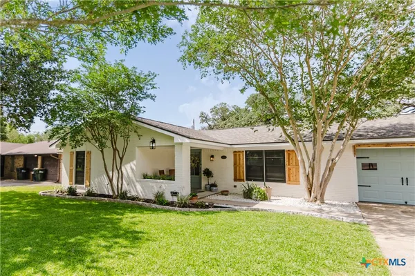 $339,000 | 1209 Huck Street, Cuero, TX 77954