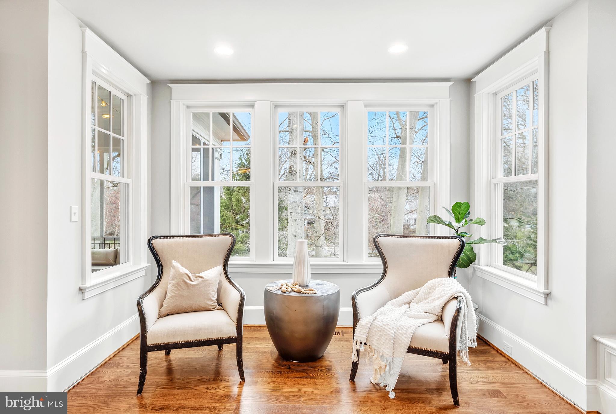 7221 Ridgewood Terrace Chevy Chase, MD 20815 - Photo 12 of 76 Sitting nook, perfect for morning coffee