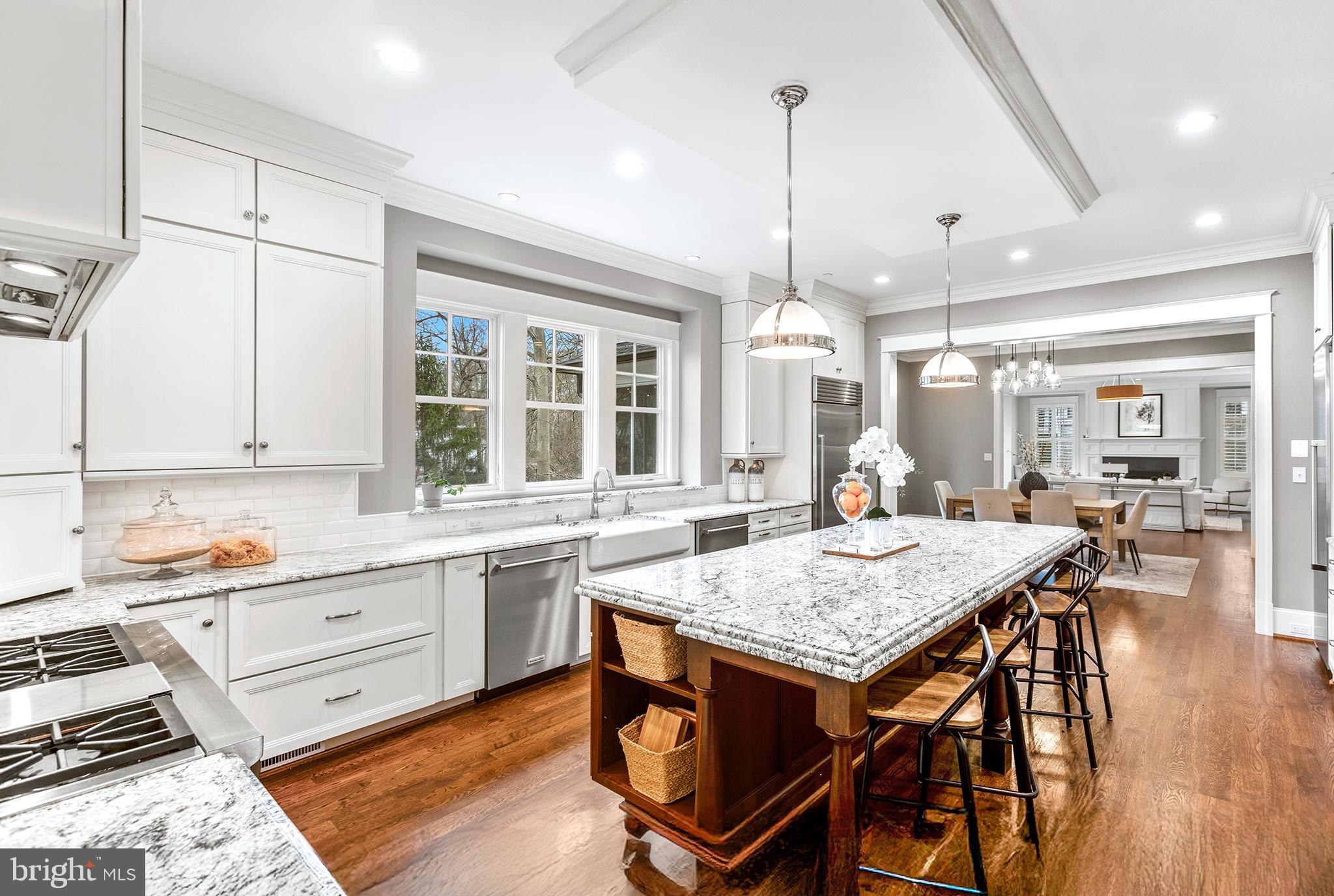 7221 Ridgewood Terrace Chevy Chase, MD 20815 - Photo 23 of 76 Premium appliances & custom cabinetry