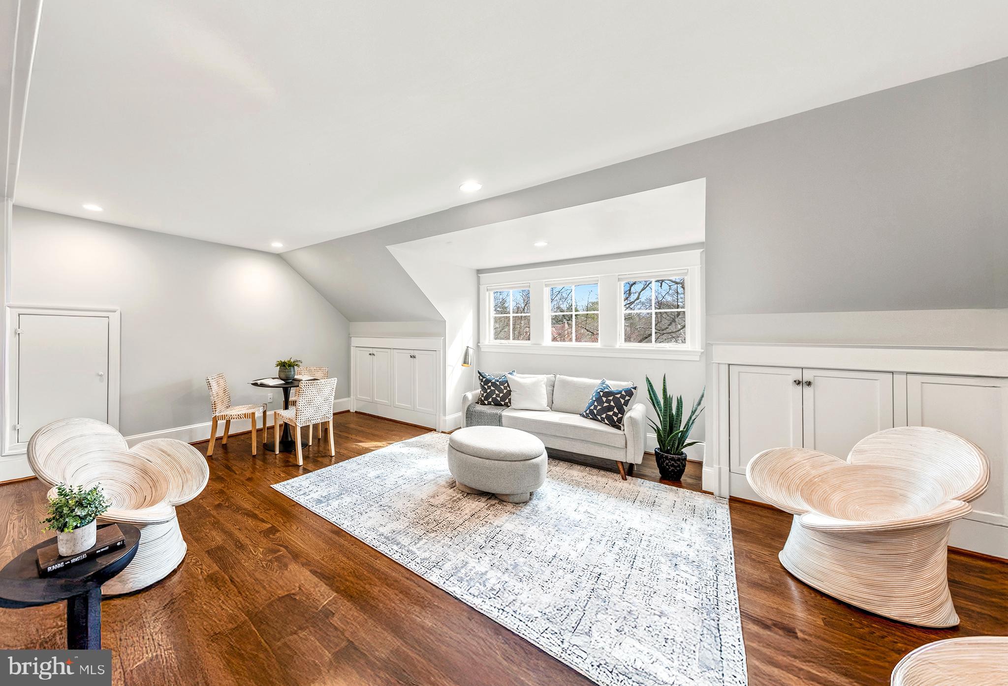 7221 Ridgewood Terrace Chevy Chase, MD 20815 - Photo 36 of 76