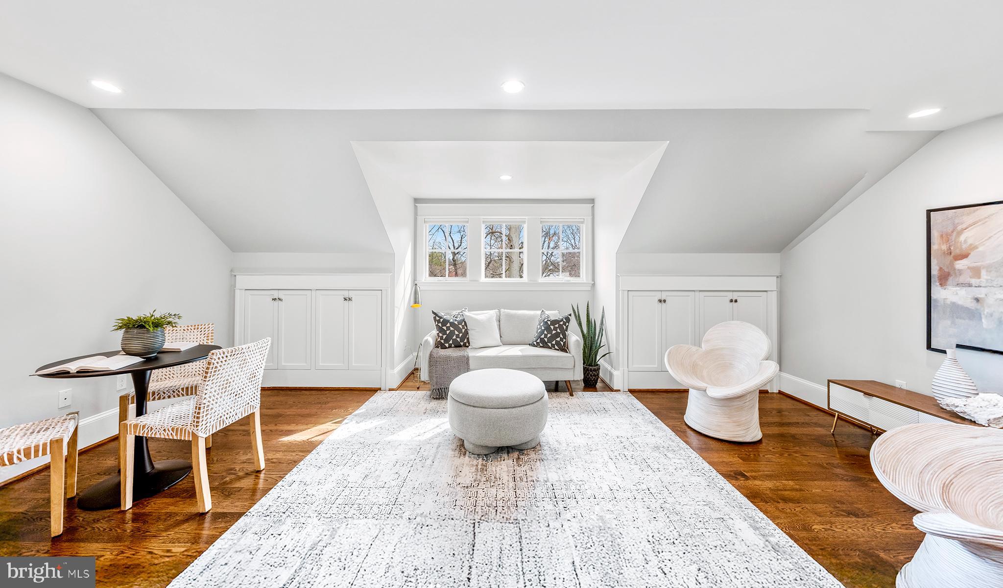 7221 Ridgewood Terrace Chevy Chase, MD 20815 - Photo 37 of 76