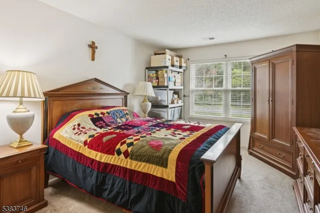 $405,000 | 3014 Lighthouse Lane, Sayreville, NJ 08859