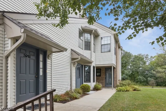 $405,000 | 3014 Lighthouse Lane, Sayreville, NJ 08859