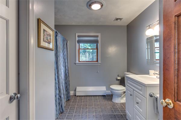 15 Hemlock Road North Reading, MA 01864 - Photo 24 of 27 Gallery Image 24