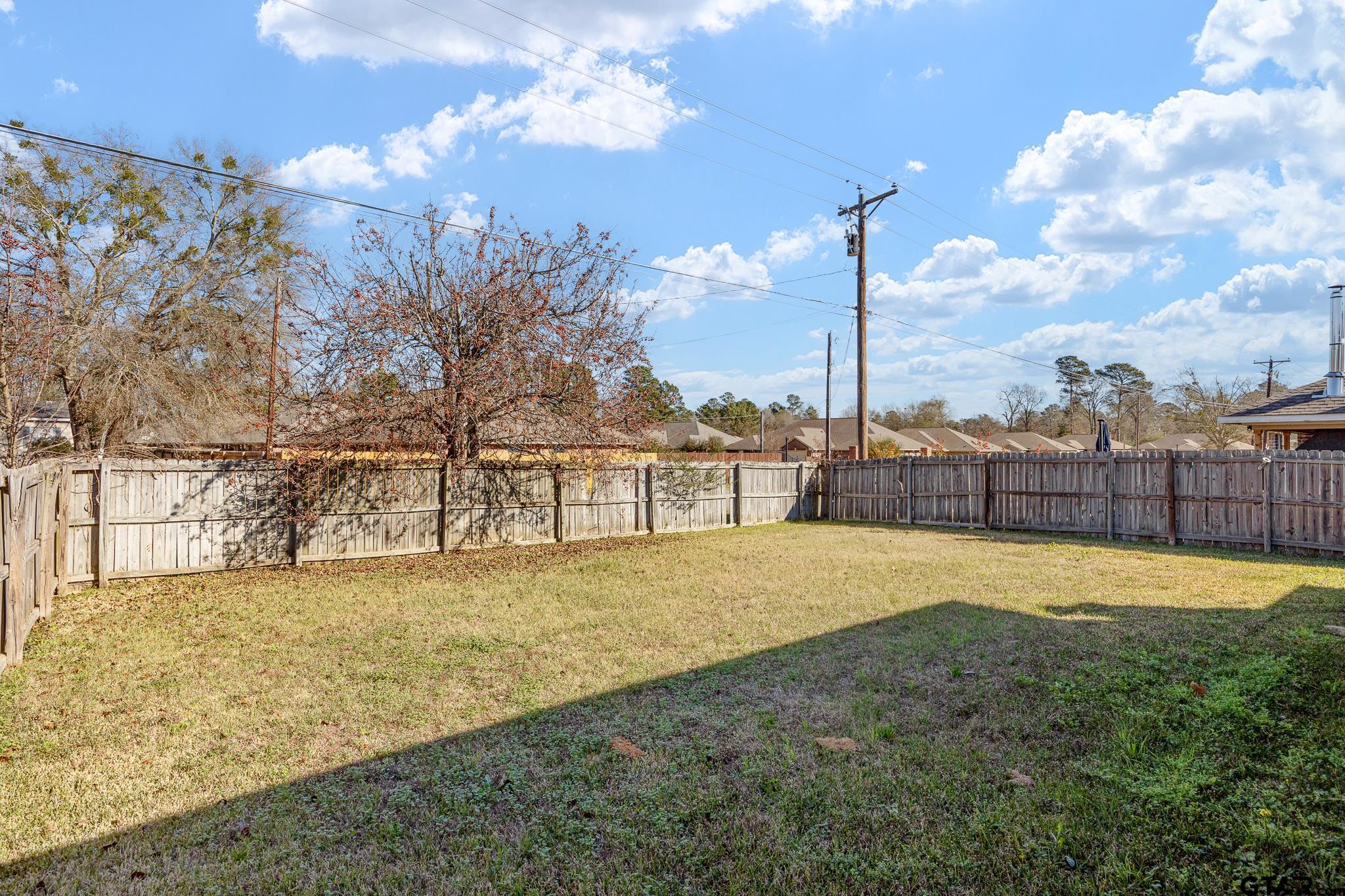 7000 Ranch Hill Drive Flint, TX 75762 - Photo 25 of 25 a view of an outdoor space and city view