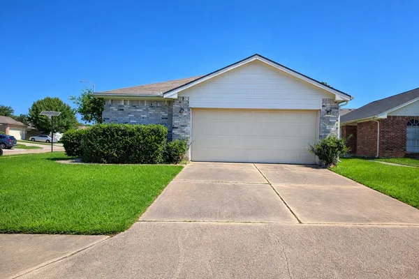 $204,999 | 7450 Parkland Manor Drive, Cypress, TX 77433