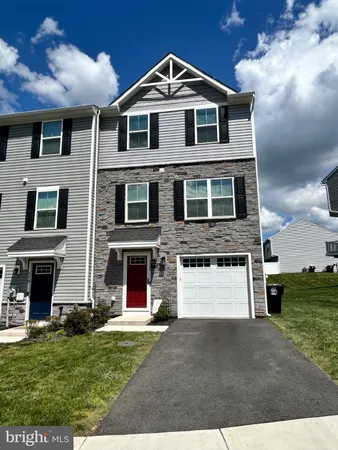 $399,900 | 128 Van Fleet Circle, Pottstown, PA 19464