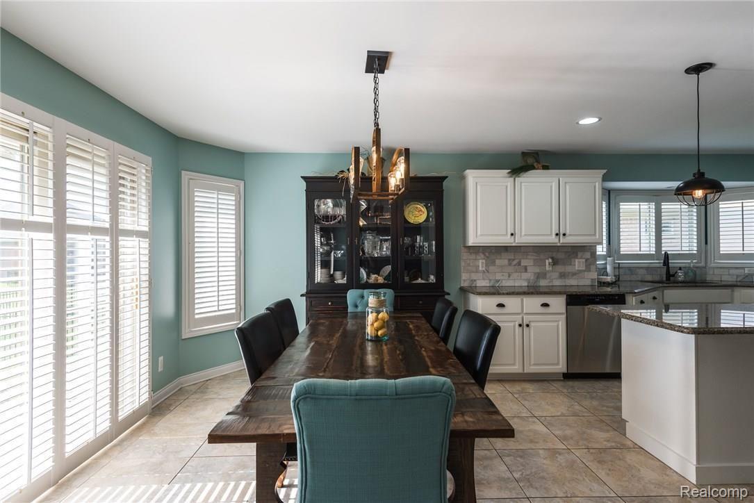 50829 Nesting Ridge Drive Macomb, MI 48044 - Photo 37 of 56 NR-27.jpg