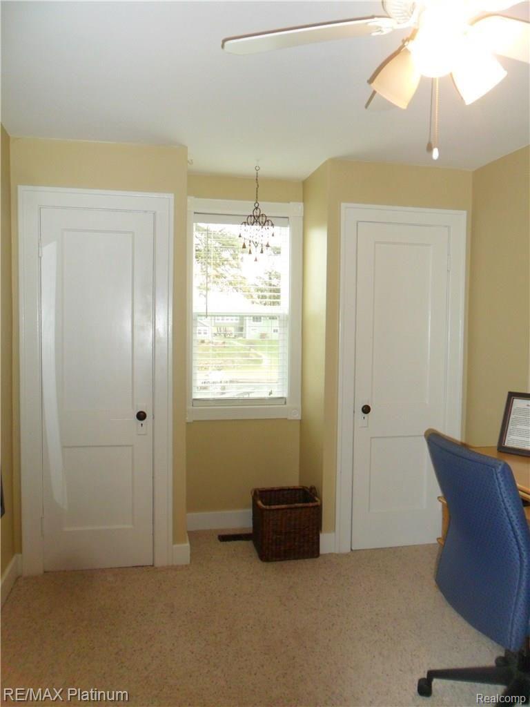 922 Brighton Lake Road Brighton, MI 48116 - Photo 15 of 33 Brighton Lake Rd 009.JPG