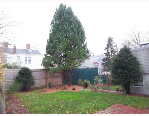33 Young Street Newport, RI 02840 - Photo 12 of 12 Yard/Garden.