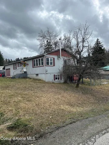 $379,500 | 1009 South 2nd Street, St. Maries, ID 83861